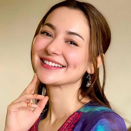 Hania Amir